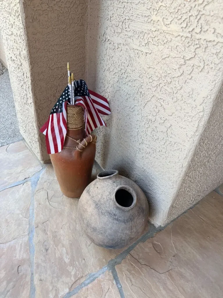 Item from the October Spectacular in Surprise with Busy Bees! estate sale in Surprise, AZ