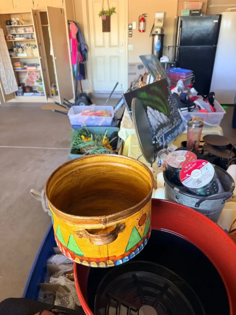 Item from the October Spectacular in Surprise with Busy Bees! estate sale in Surprise, AZ